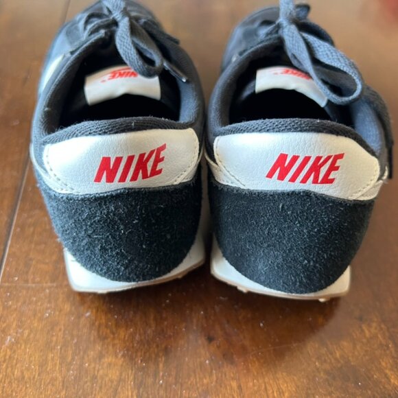 Womens Nike Daybreak sneakers, 7.5 - Picture 3 of 4